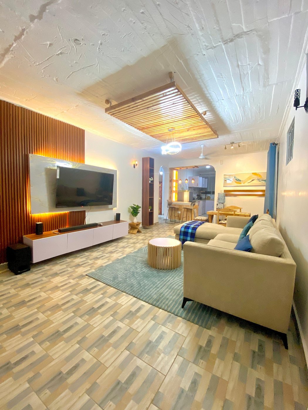 Coastline Lounge Serenity Home